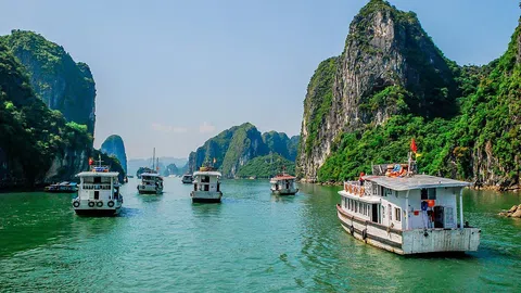 Đề xuất thu phí tham quan vịnh Hạ Long lên đến 600.000 đồng