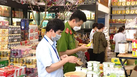 Hà Nội lập 4 đoàn kiểm tra liên ngành an toàn thực phẩm Tết