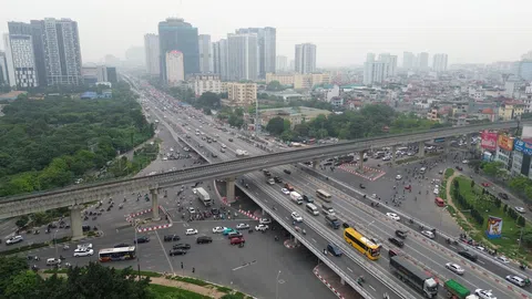 Hà Nội xoá 7/33 điểm đen ùn tắc giao thông