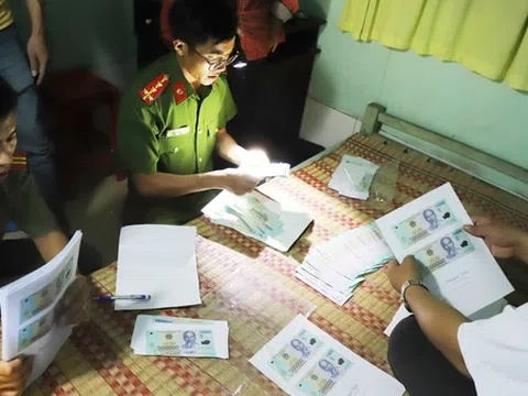Sau nhiều vụ tiền giả bị phát hiện: Người dân cần cẩn trọng trong giao dịch tiền mặt