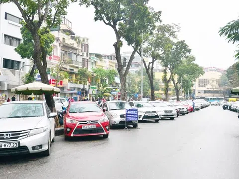 Lo ngại ùn tắc giao thông khi Hà Nội tăng điểm trông giữ xe dưới lòng đường