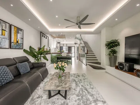 Biến nhà phố Sài Gòn thành nhà vườn với các mảng xanh xen lẫn