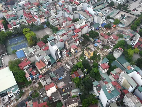 Hà Nội: Liên tục rót vốn nhưng tuyến đường nghìn tỷ ở Cầu Giấy vẫn dở dang