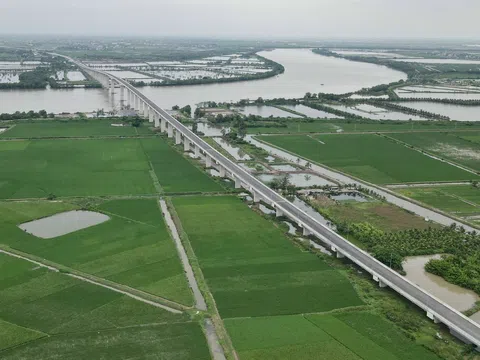 Đã hoàn thành 70%, dự án đường bộ ven biển Hải Phòng - Thái Bình vẫn nằm chờ "giải cứu"