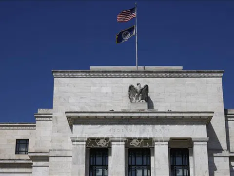 FED giữ nguyên lãi suất cao nhất trong gần 23 năm, chủ tịch Powell xóa tan hy vọng cắt giảm vào tháng 3, TTCK lập tức giảm điểm